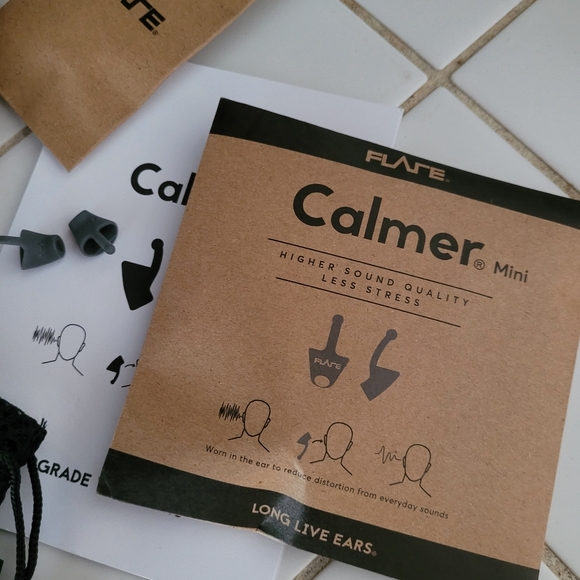 One pair o Flare Calmer earplugs - Picture 5 of 5